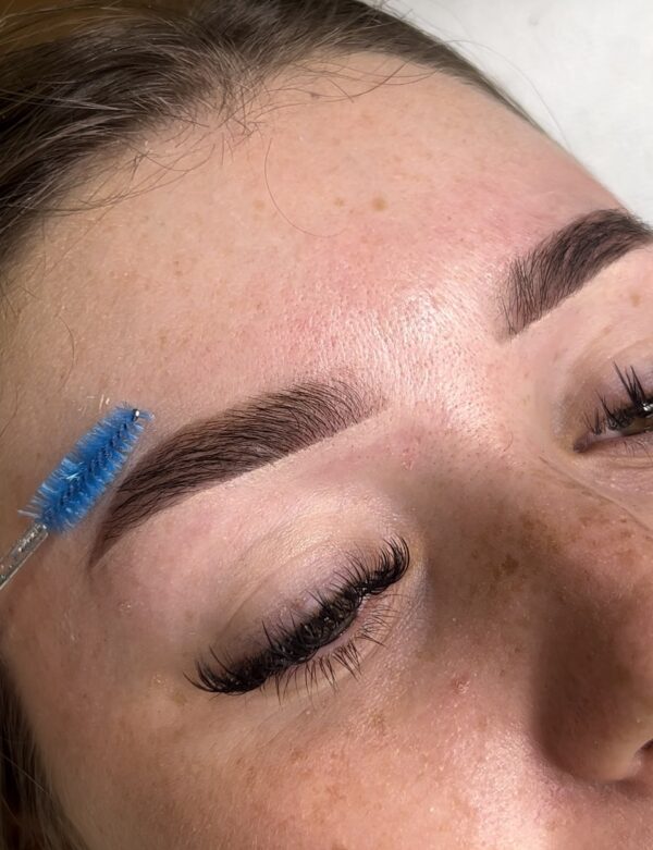 1 DAY IN-PERSON: ULTIMATE BROW COURSE - Image 9